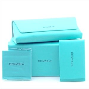🌹Brand New Tiffany & Co. Sunglasses Case Kit
